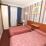 Sully Hotel