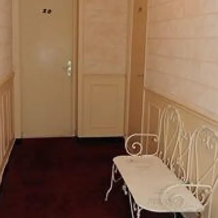 Hotel Sully *